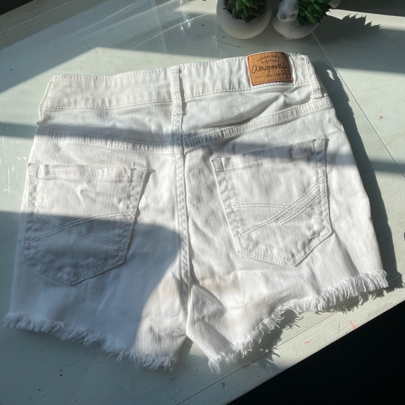 White Aeropostale Distressed Shorts - Picture 2 of 3